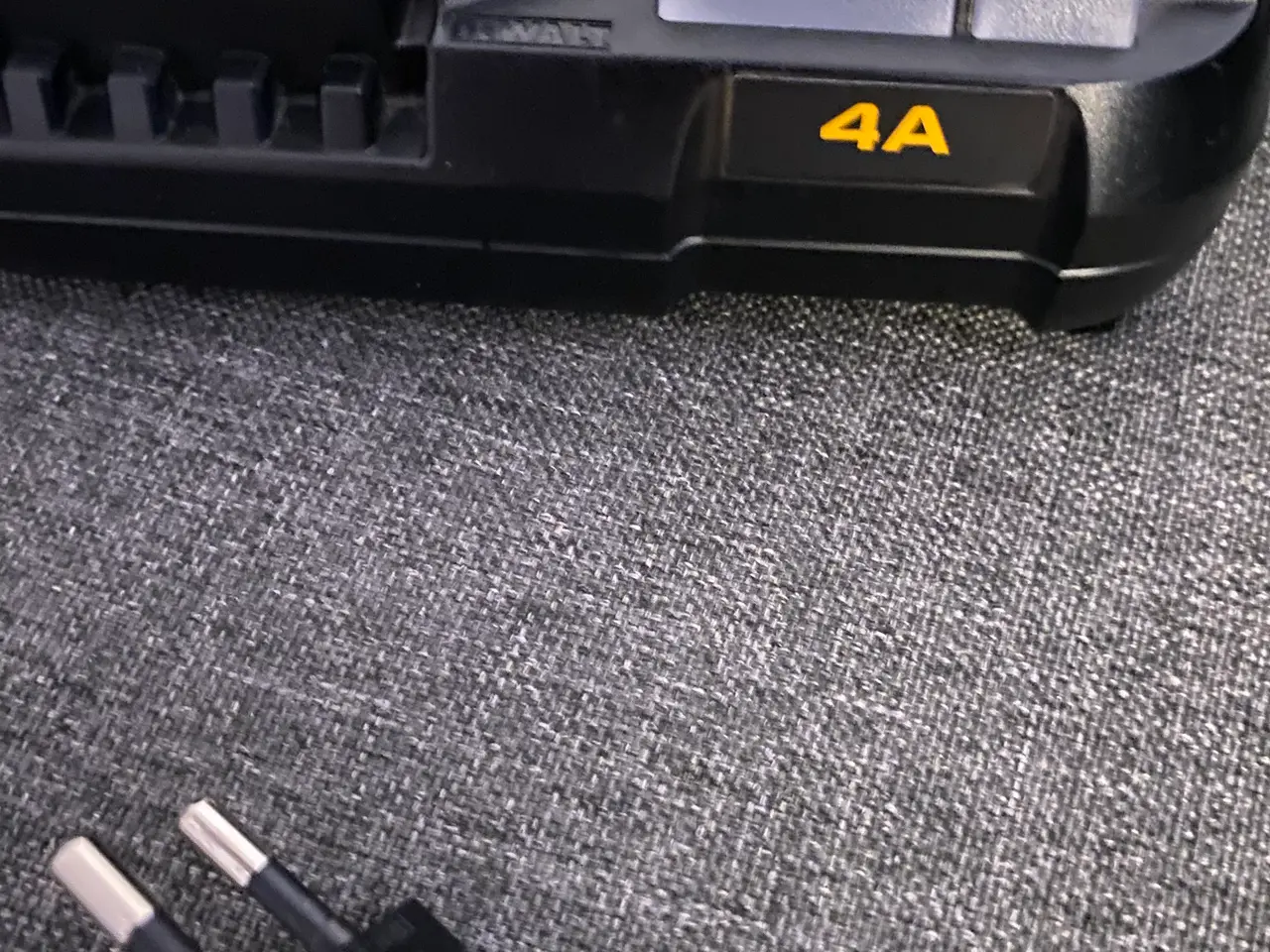 Billede 2 - DeWALT oplader charger 4A