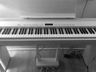 Kawai ES8