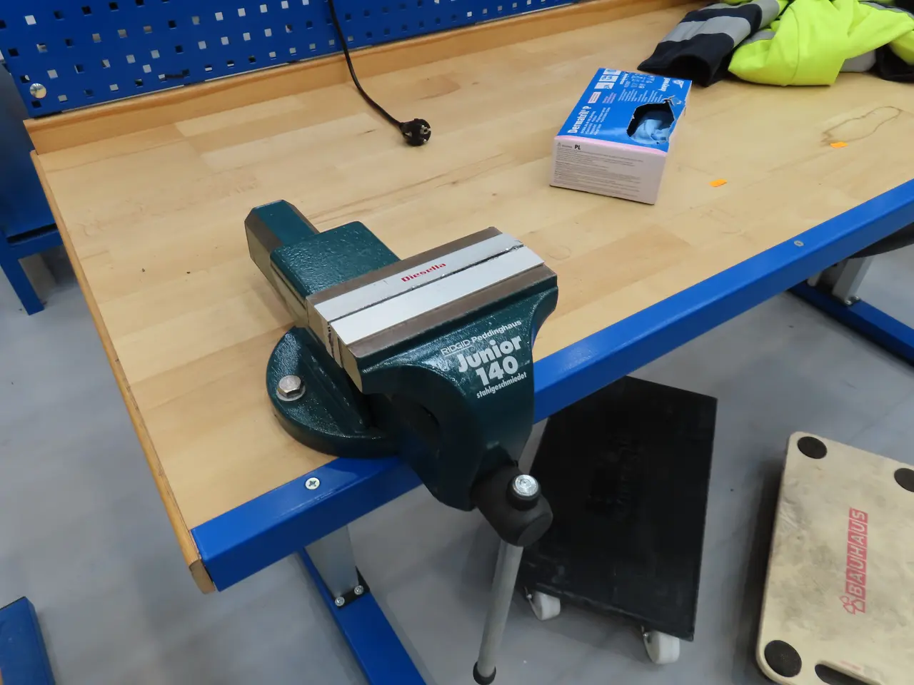Billede 6 - El. Hæve/sænke arbejdsbord med skruestik RIDGID Junior 140