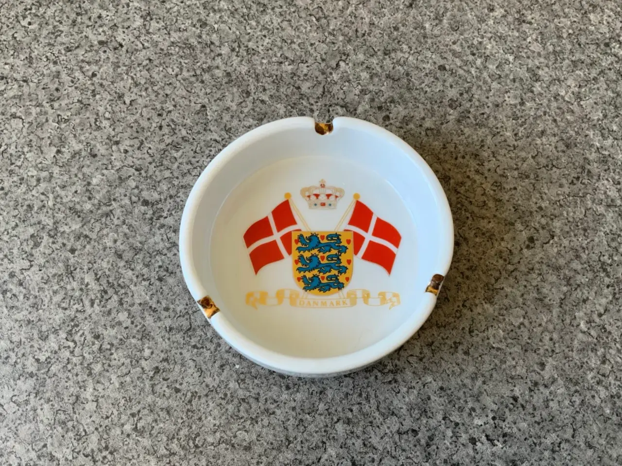 Billede 1 - Askebæger Danmark, Porcelæn