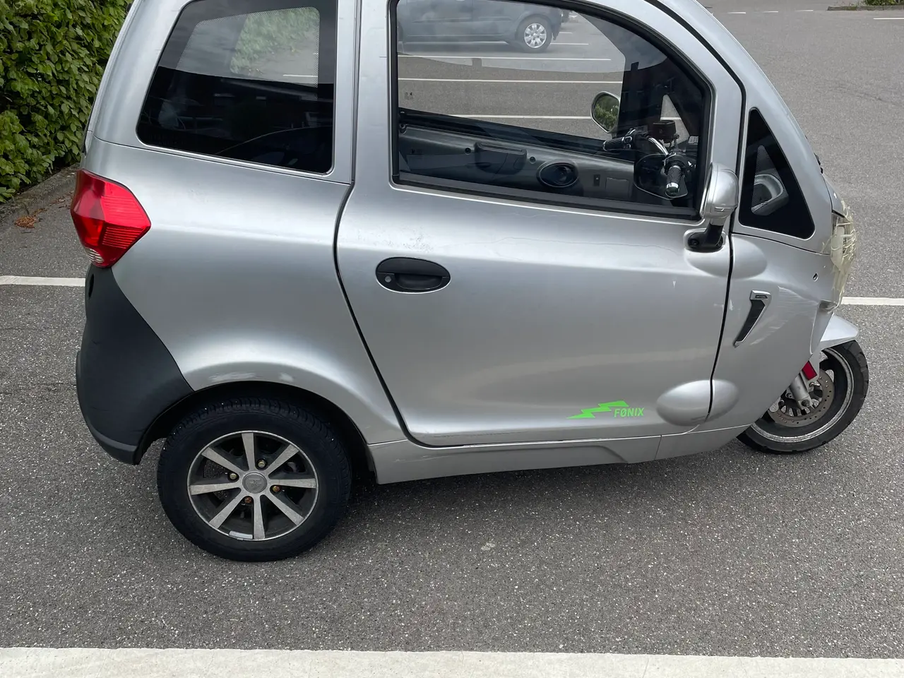 Billede 3 - Fønix Deluxe kabinescooter