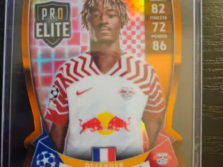 Mohamed Simakan Pro Elite 8/25 Fodboldkort