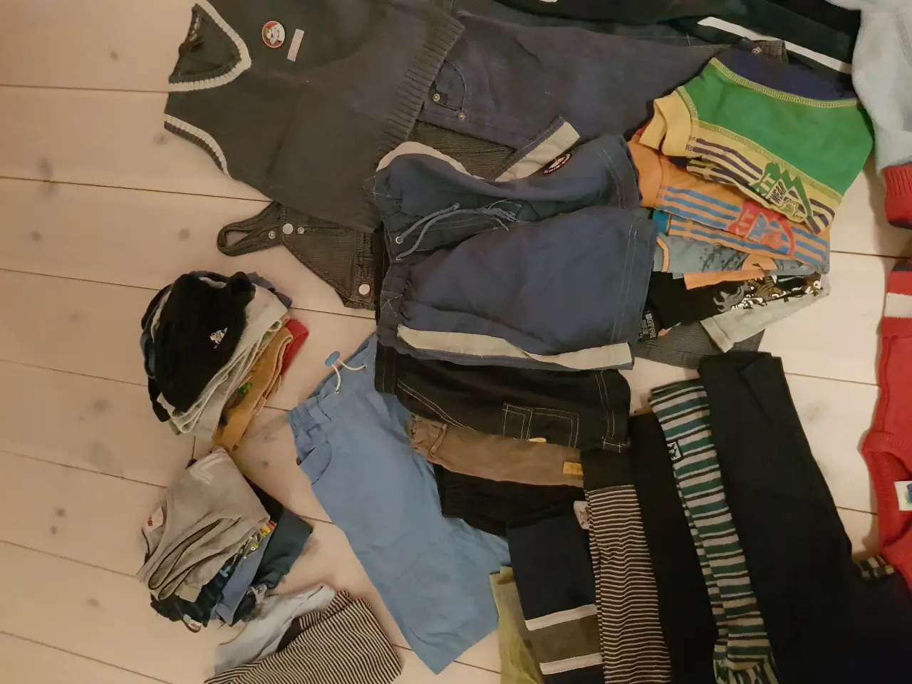 Billede 2 - Drengetøj, 58 dele, str. 92