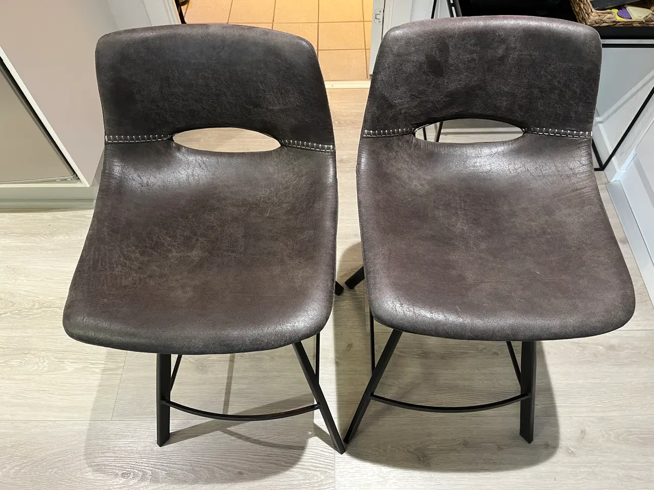Billede 5 - 2 stk Cayman barstole / køkkenbarstole
