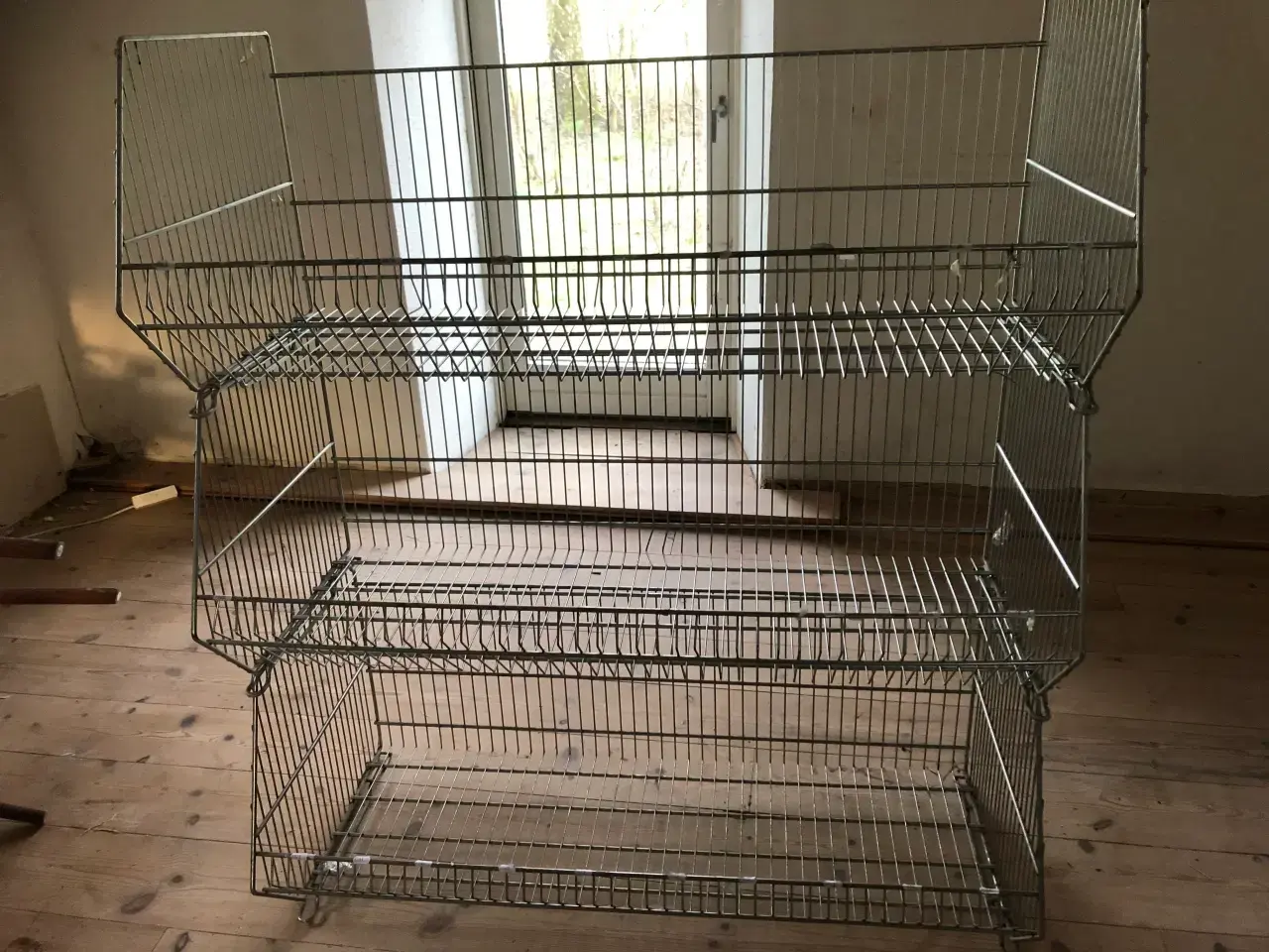 Billede 2 - trådkurv i metal til en butik