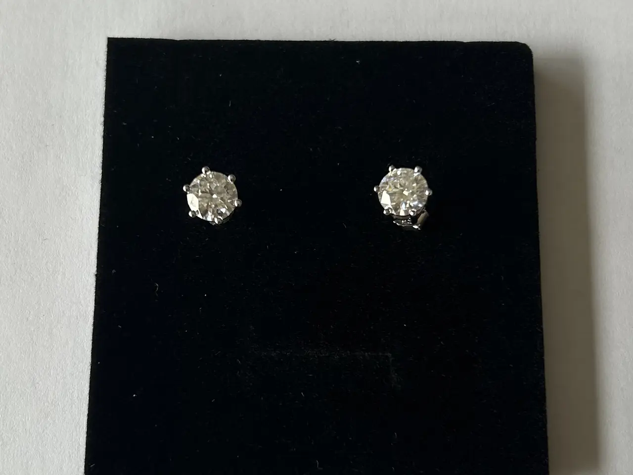 Billede 3 - Moissanite Øreringe 2 ct, 925 Sølv m/Hvidguld
