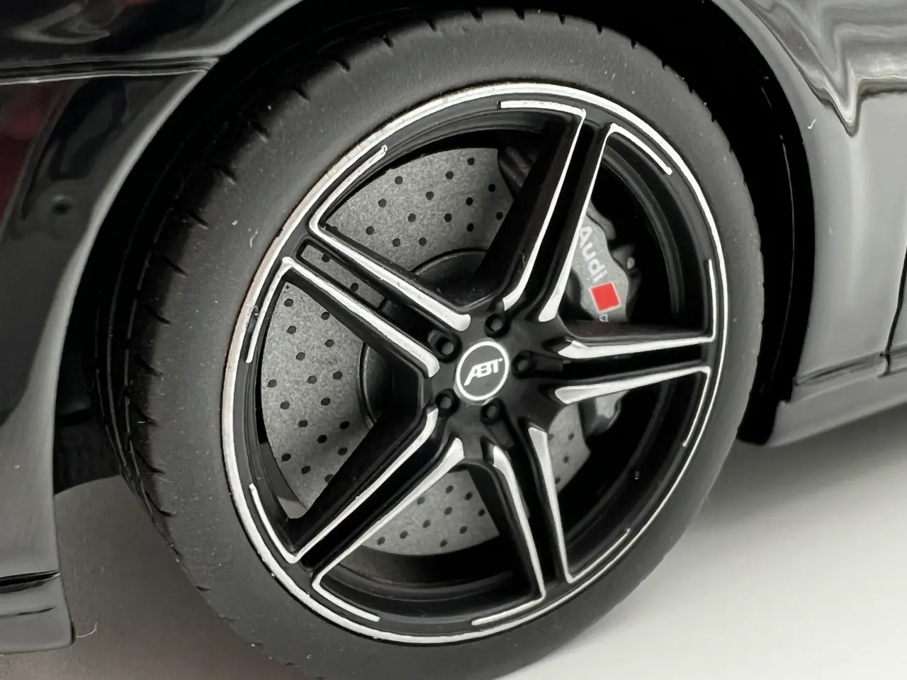 Billede 7 - 2020 Audi ABT S8 Type D5 1:18  Super god kvalitet