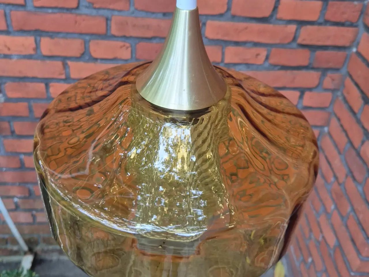 Billede 2 - Stor og flot Orrefors-pendel i ravfarvet glas