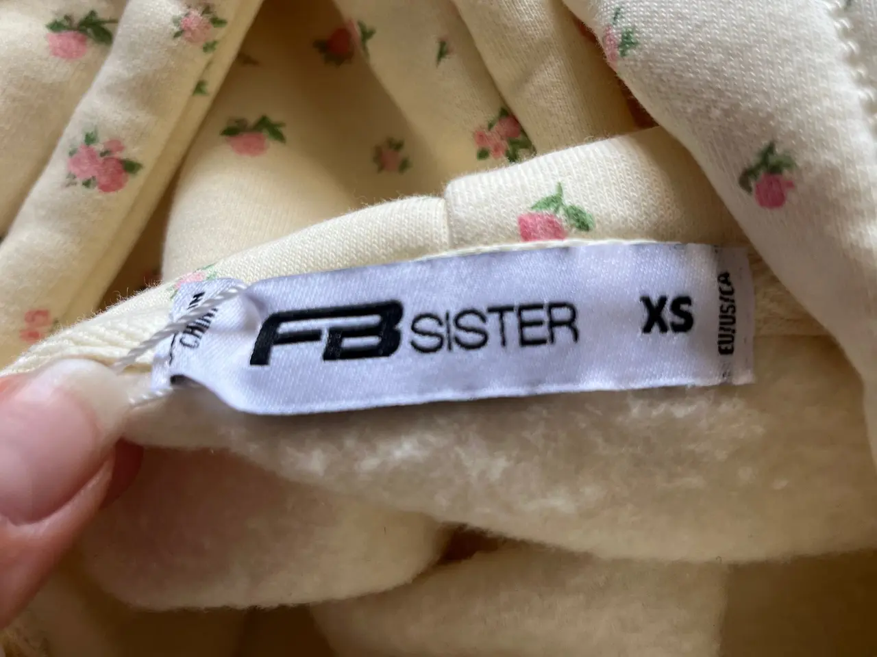 Billede 4 - FB sister hoodie str XS 