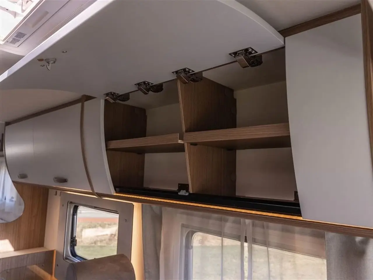 Billede 15 - 2021 - Carado I 338 Aut. Topudstyret Helintegreret Carado med automatgear