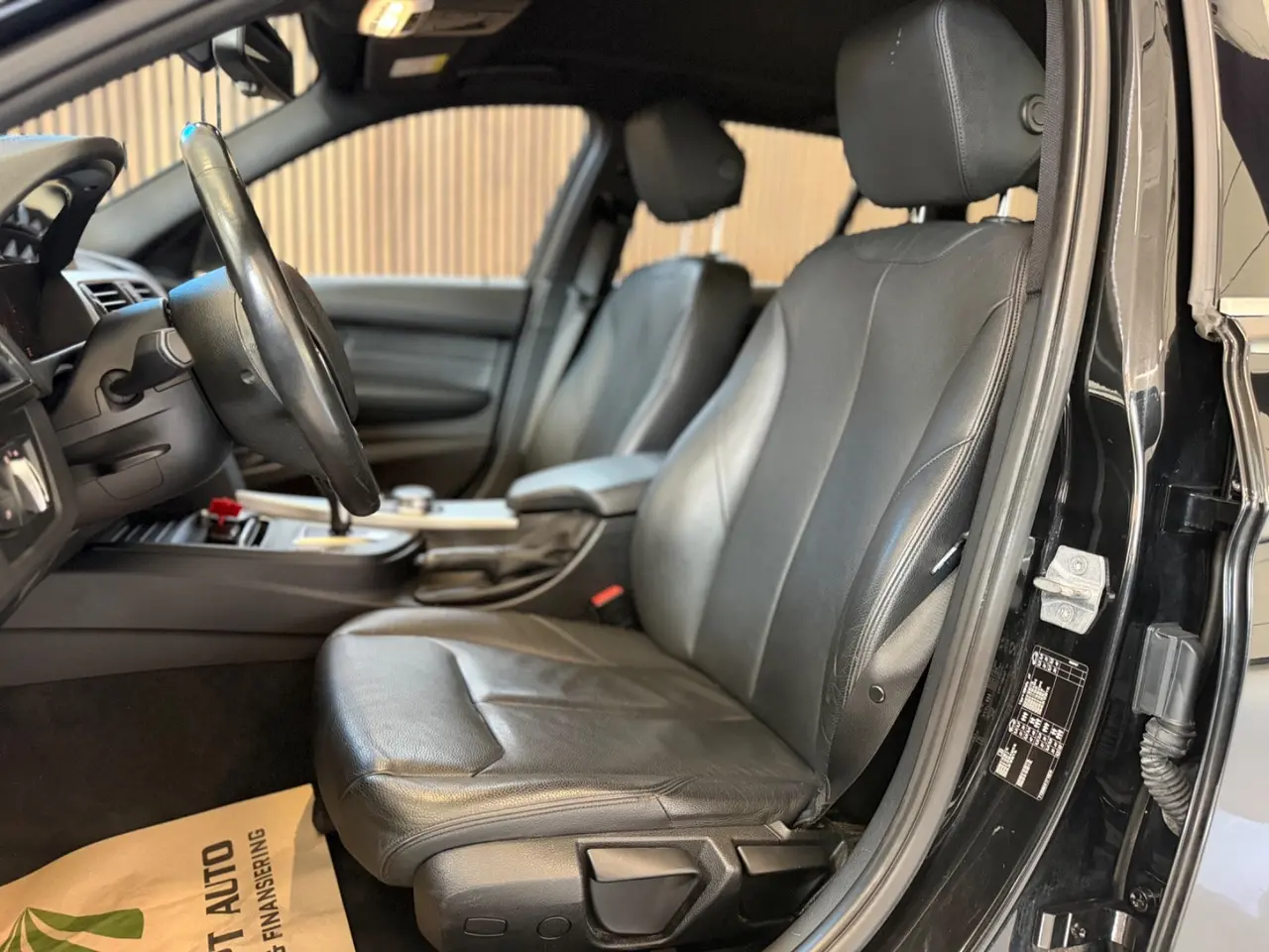 Billede 3 - BMW 320d 2,0 Touring Luxury Line aut. ED