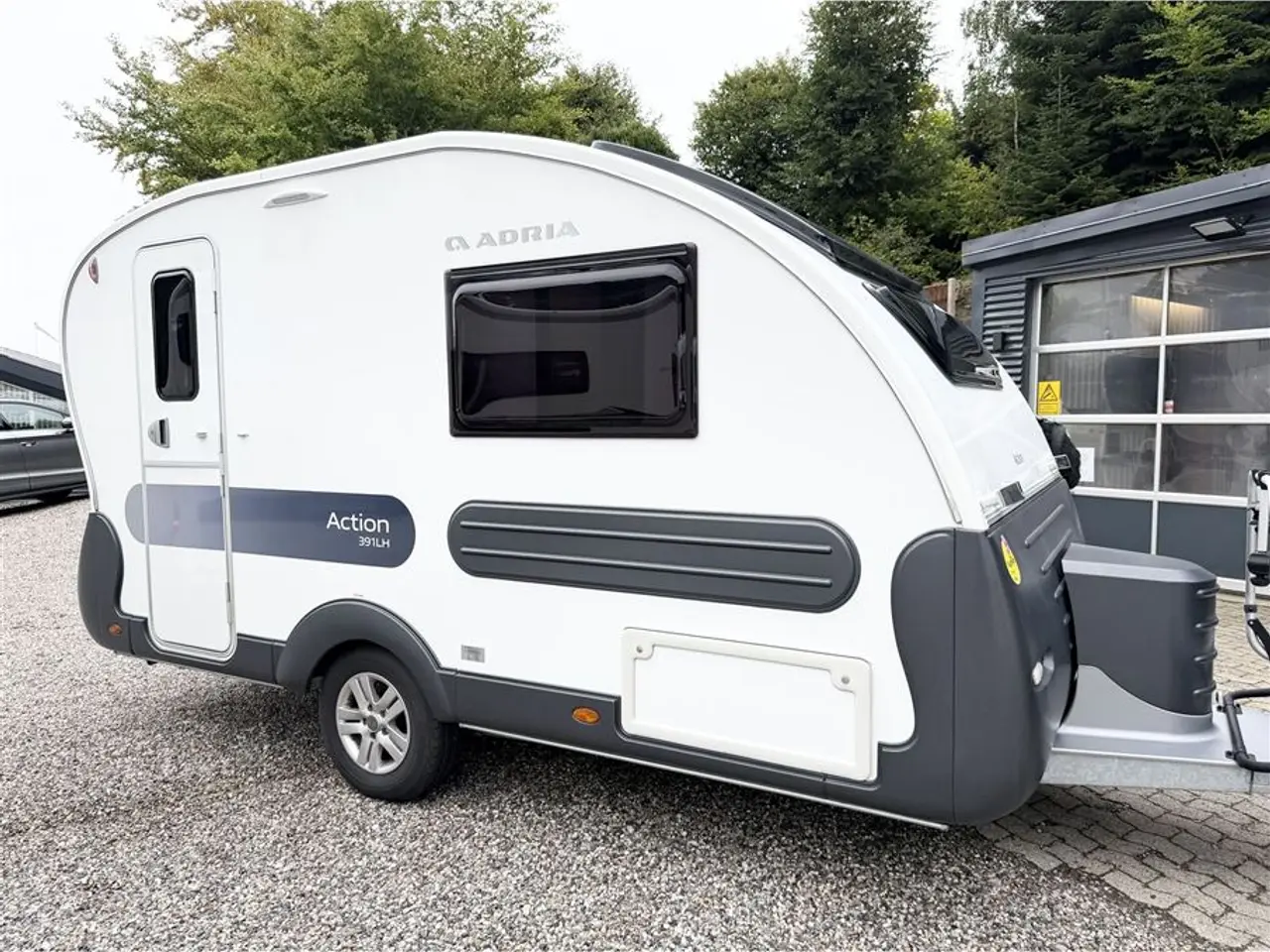 Billede 2 - 2020 - Adria Action 391 LH Enkeltsenge-Lamel-Variofyr-Gulvtemp.-Solcelle