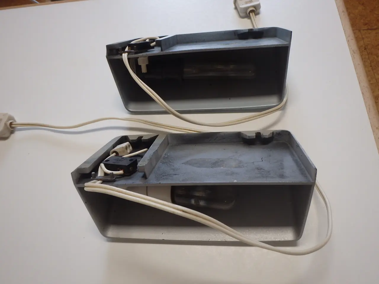 Billede 6 - 2 stk. Retro væg eller sengelampe i pvc eller ABS-