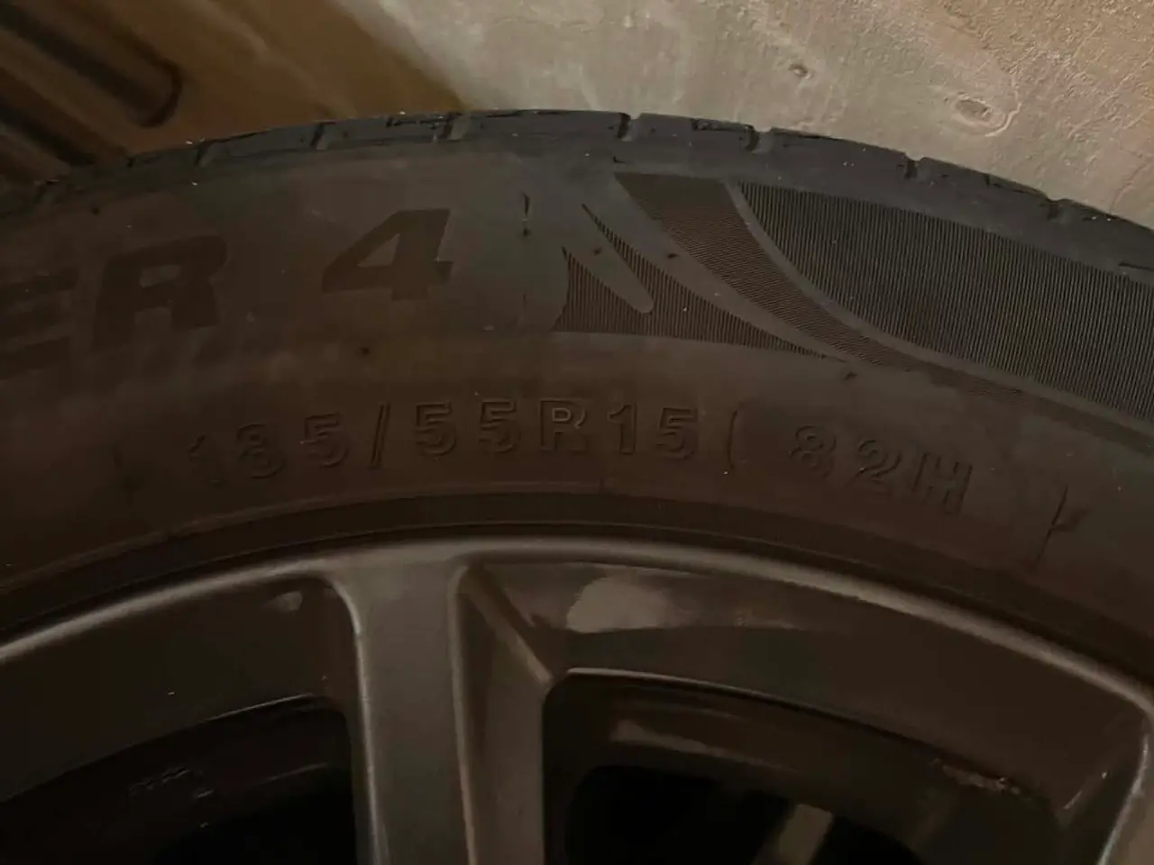 Billede 3 - Vinterhjul 15" til Hyundai i10