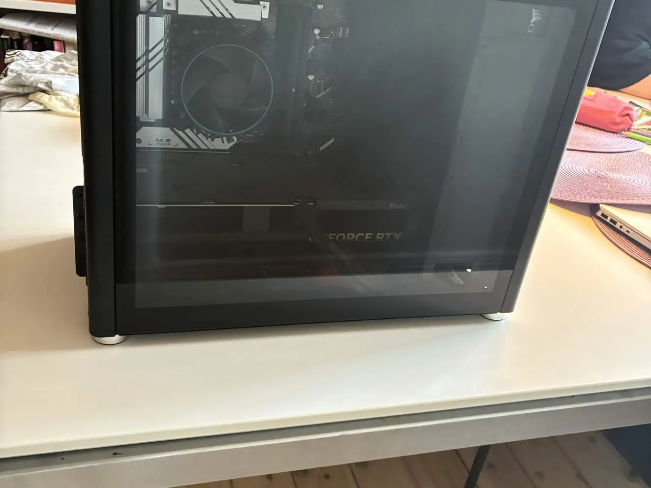 Billede 2 - Gaming PC RTX 4060 Ti / i5-14400F / 32GB RAM – Kla