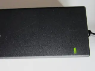 HJC HASU12FB 12V 5.0A strømforsyning AC/DC adapter