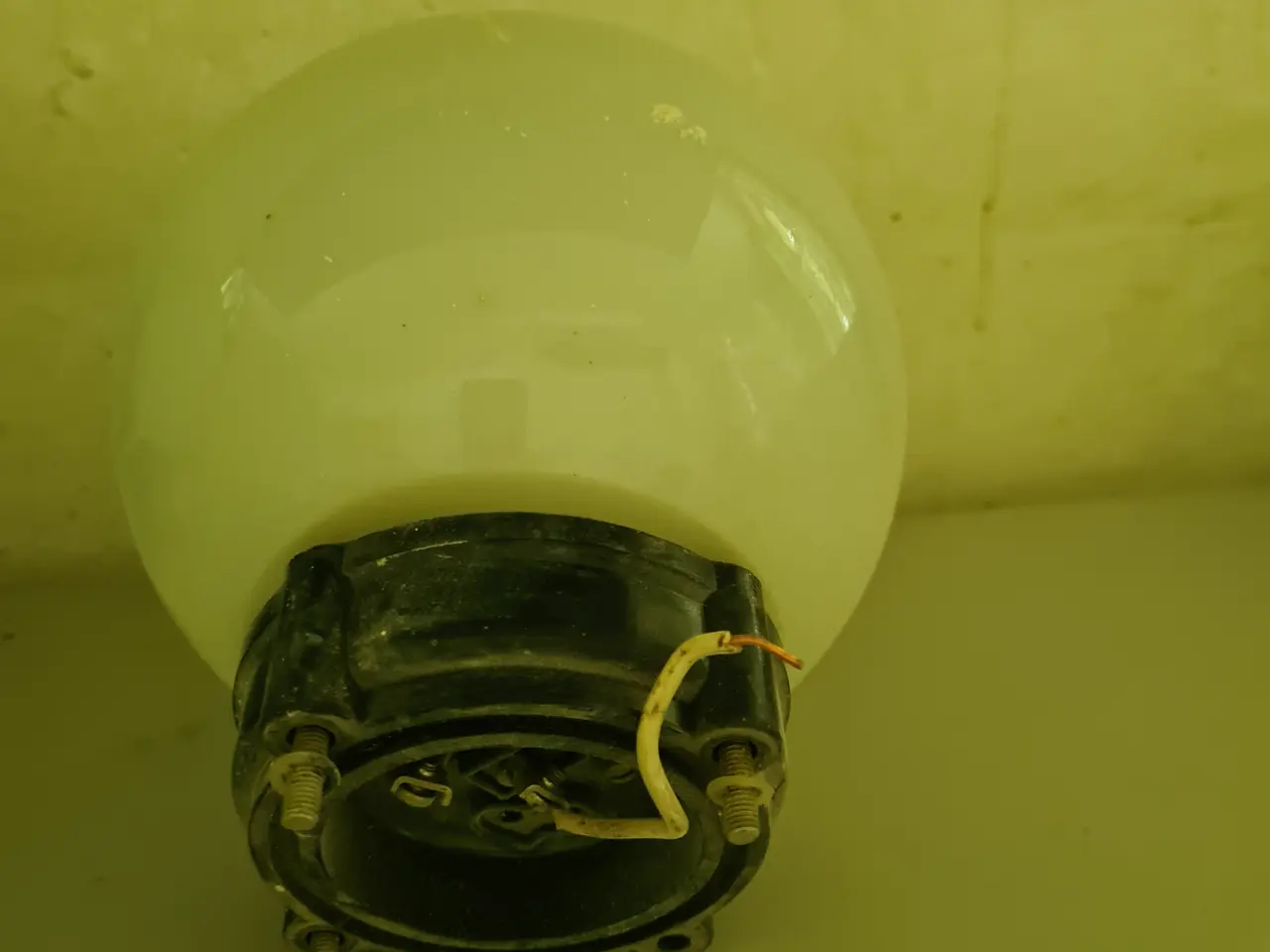 Billede 2 - Vintage staldlampe / udendørslampe med glaskuppel