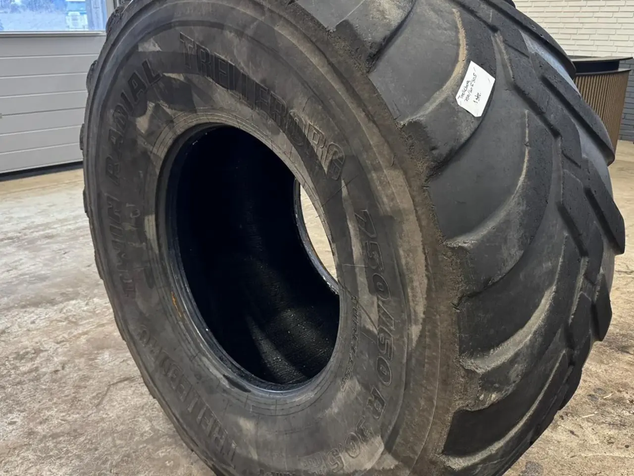 Billede 1 - Trelleborg 750/60R30,5 Trelleborg
