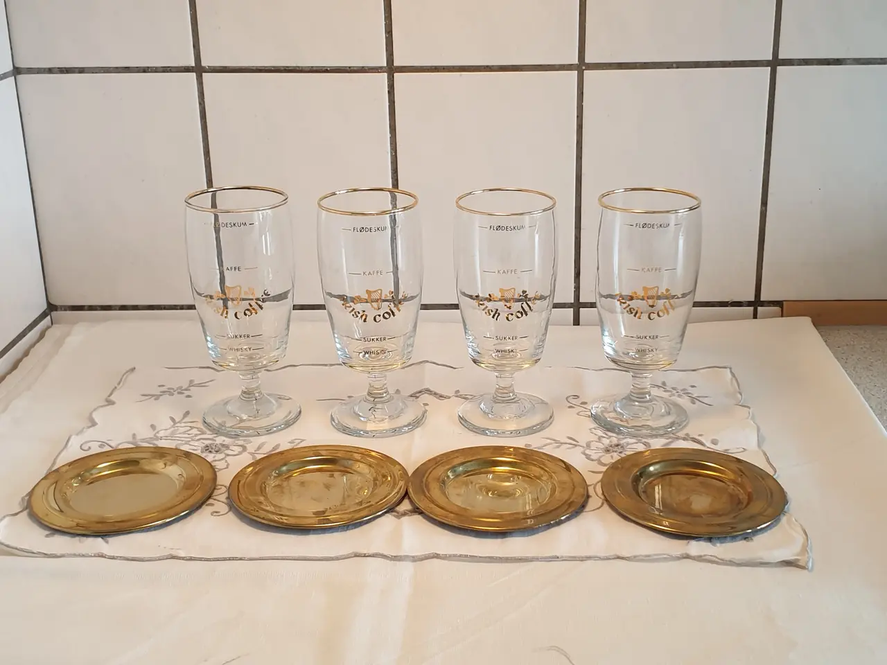 Billede 1 - Irsk kaffe glas 4stk m messingbakker