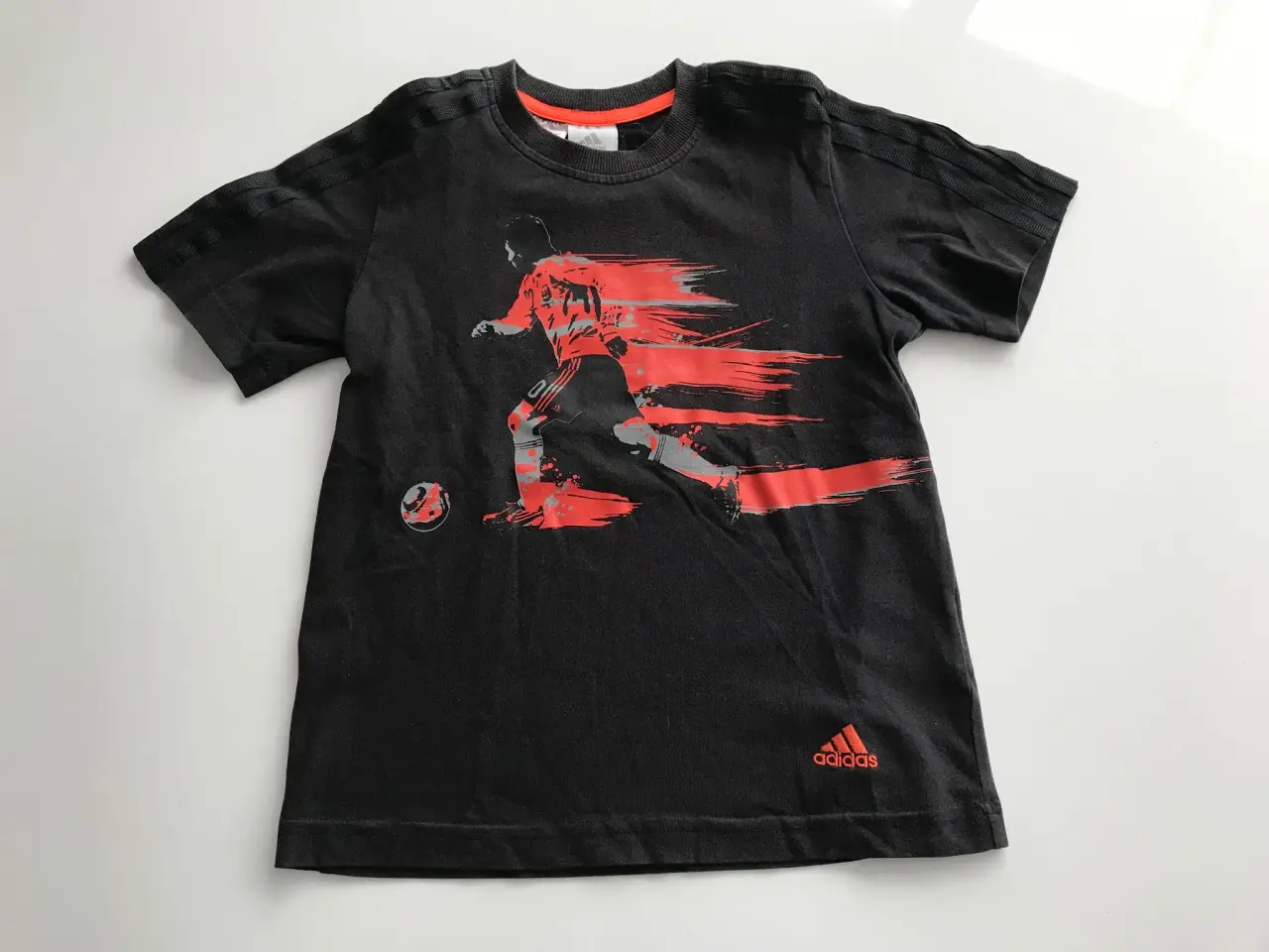 Billede 1 - T-shirt str.140