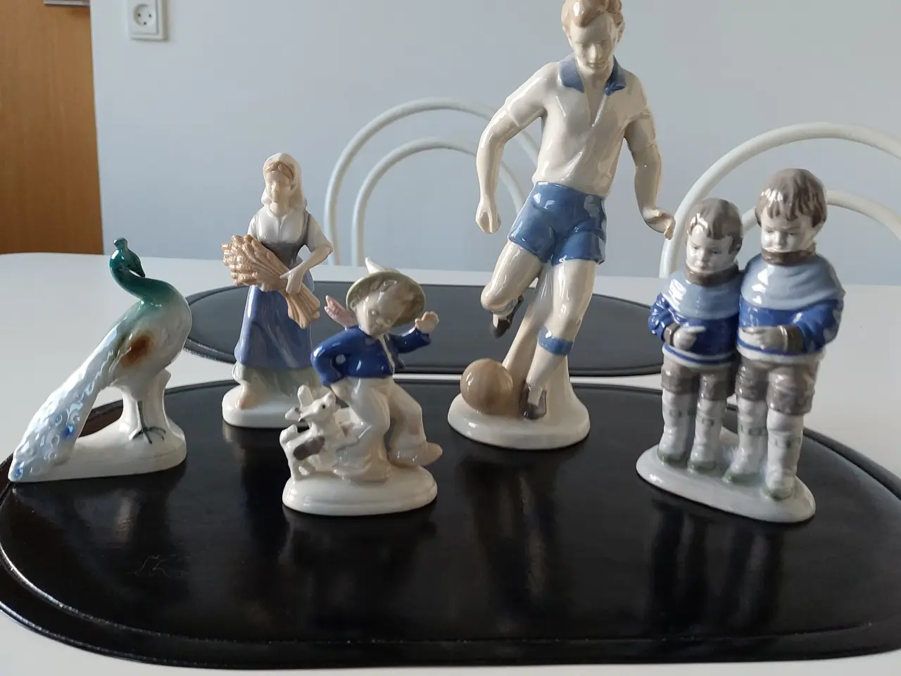 Billede 1 - ældre porcelæns figurer 
