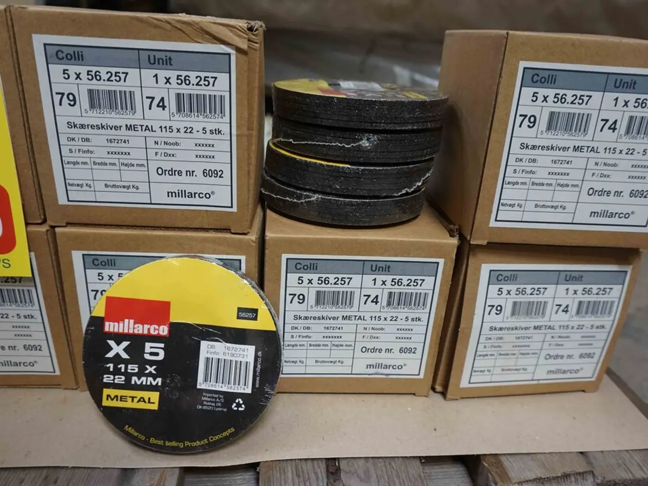 Billede 2 - 300 stk 115x2,2mm skæreskiver til vinkelsliber (MOMSFRI)