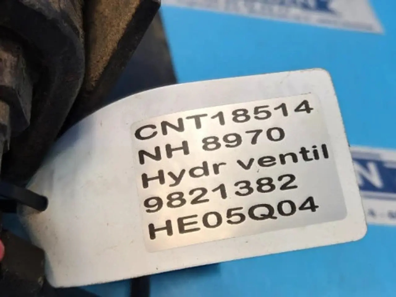 Billede 10 - New Holland 8970 Hydraulikventil 9821382
