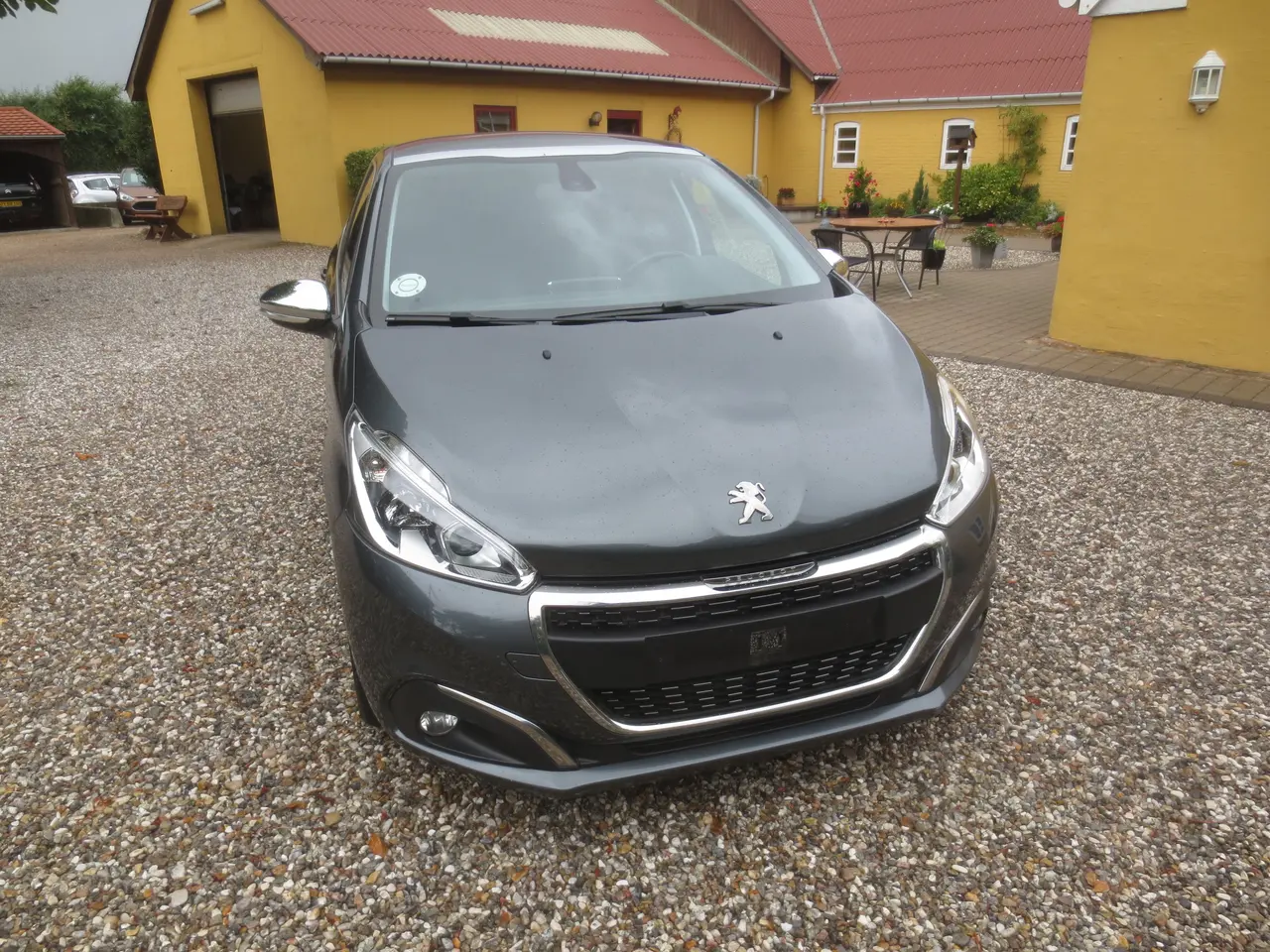 Billede 3 - Peugeot 208 1.6 HDi år 17. Nysynet.