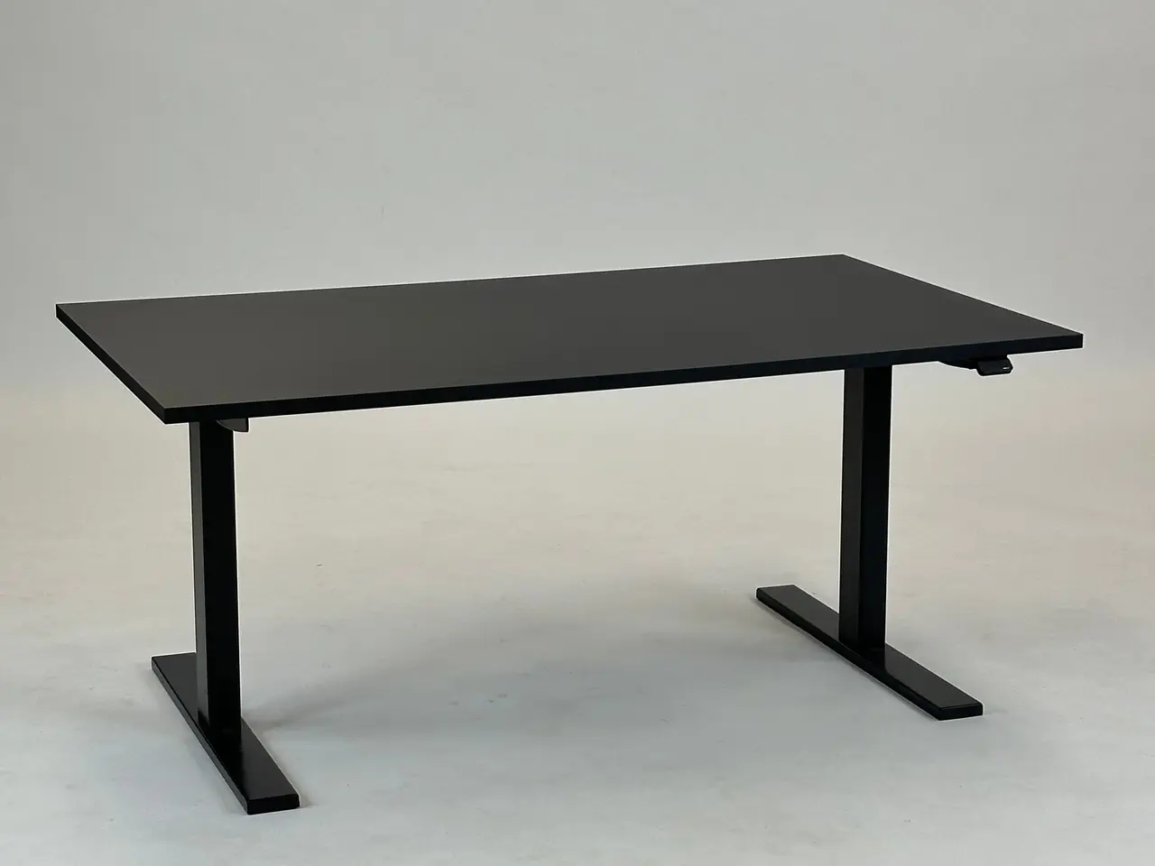 Billede 1 - Linak Hæve/sænkebord – Sort 140x80 cm