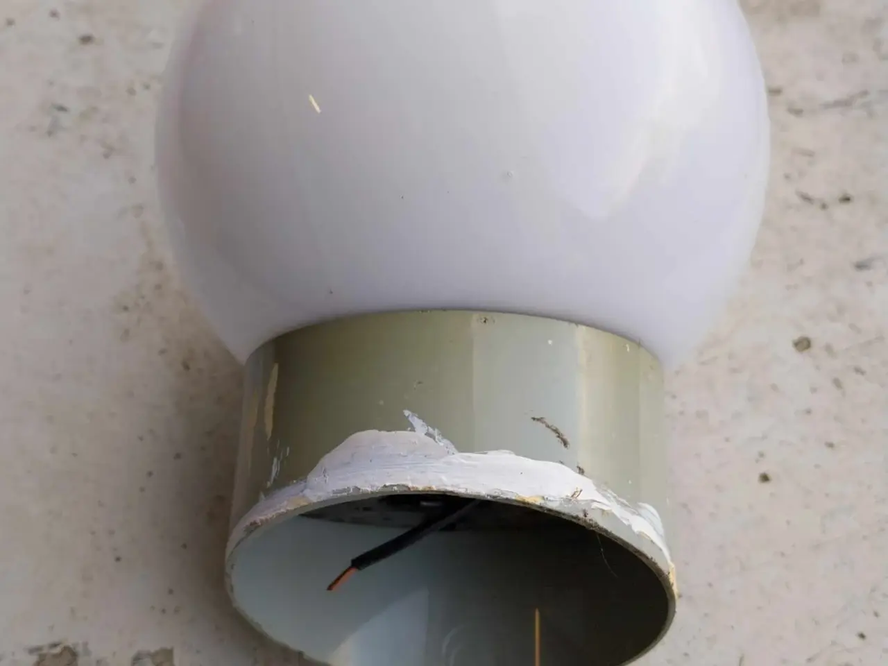 Billede 1 - Kuppel lampe hvidt glas - retro