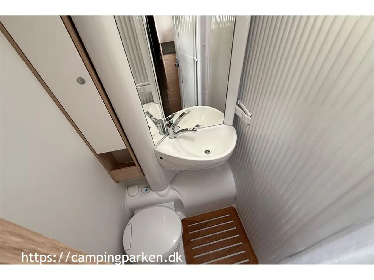 Billede 12 - 2020 - SunLight I 67S Super fin Sunlight under 7 meter med enkeltsenge og 4 selepladser