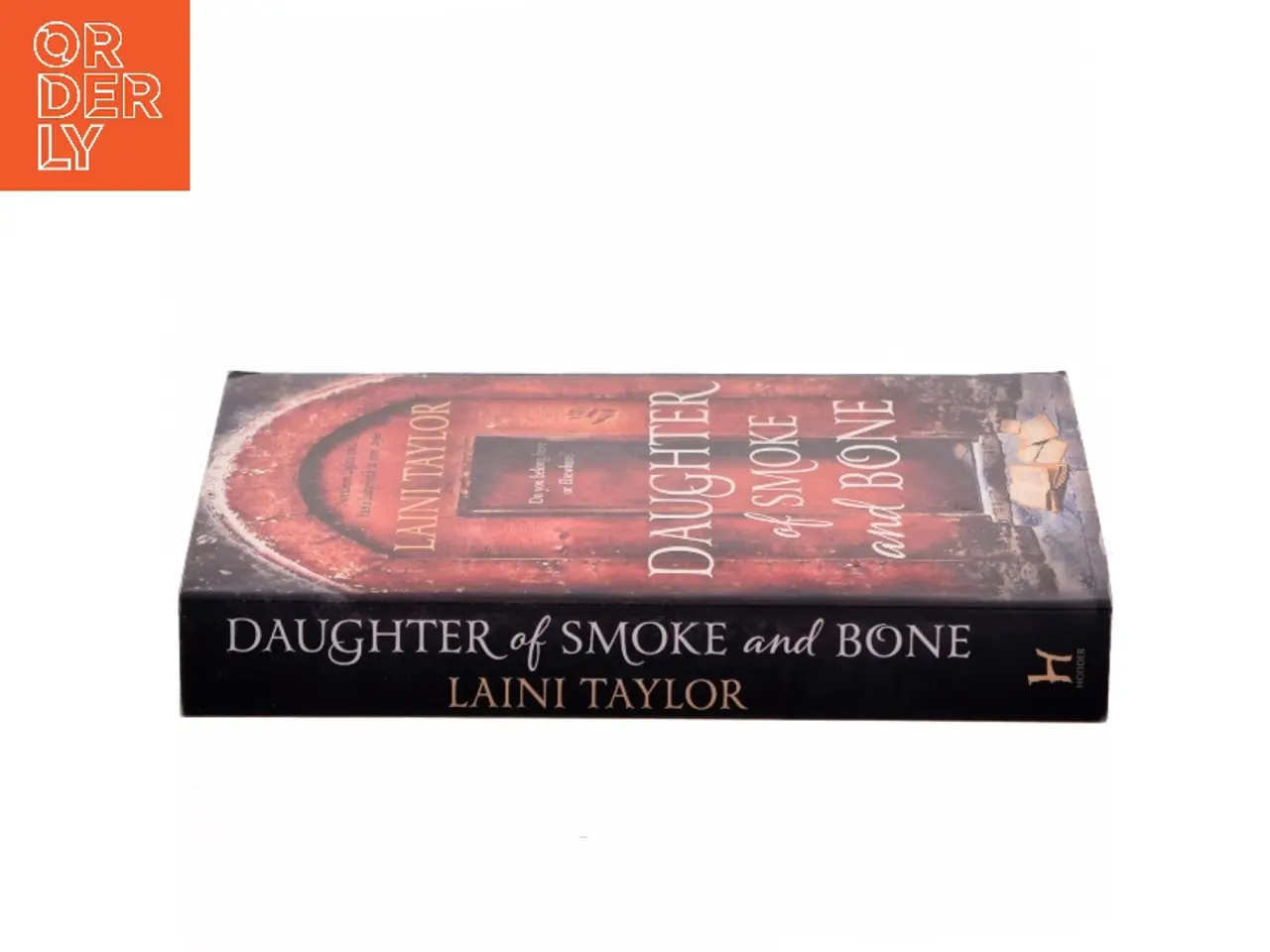 Billede 2 - Daughter of smoke and bone af Laini Taylor (Bog)