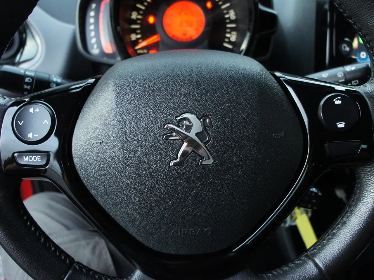 Billede 8 - Peugeot 108 1,0 e-VTi 72 Allure
