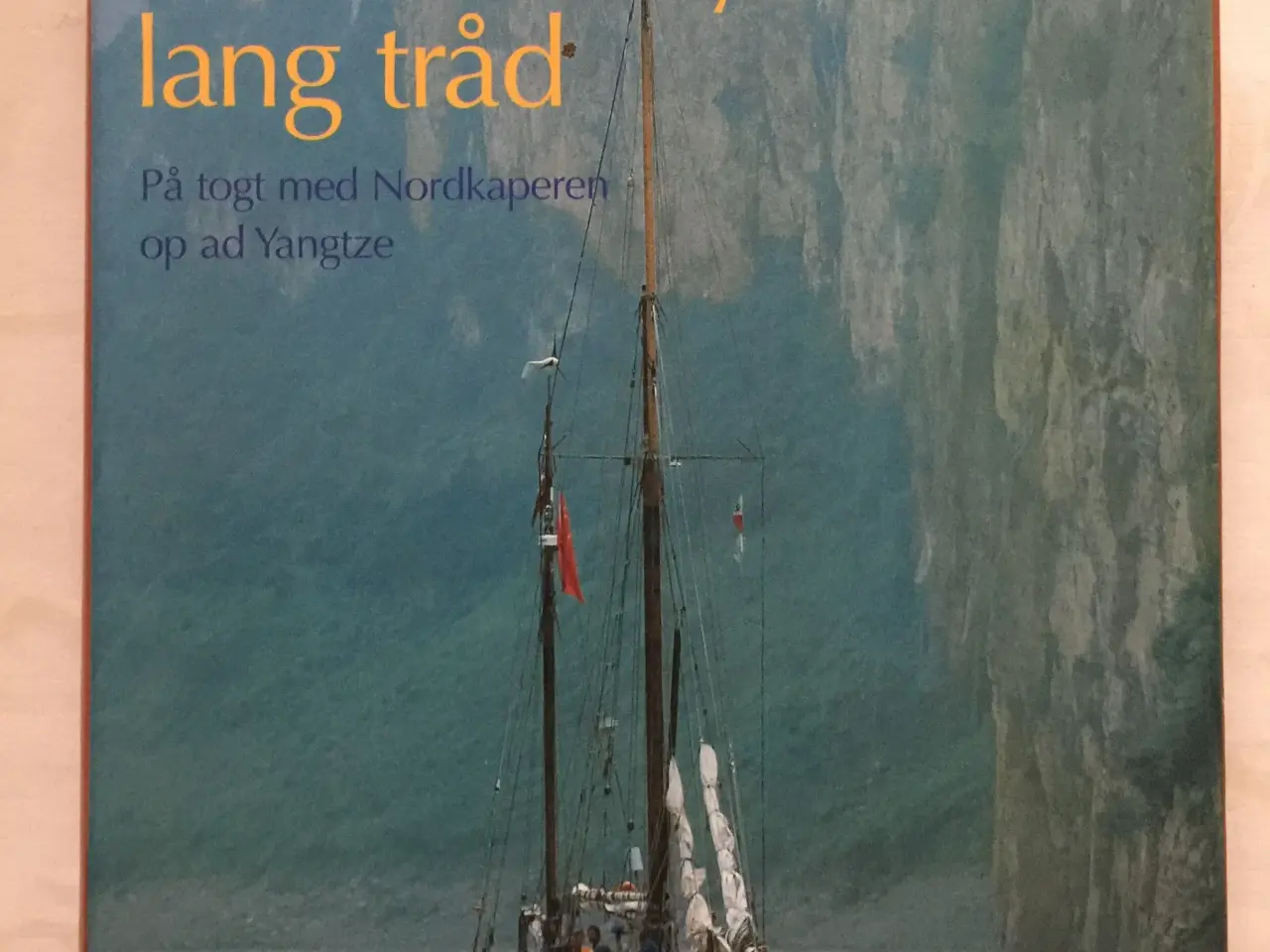 Billede 1 - Kineserne syr med lang tråd