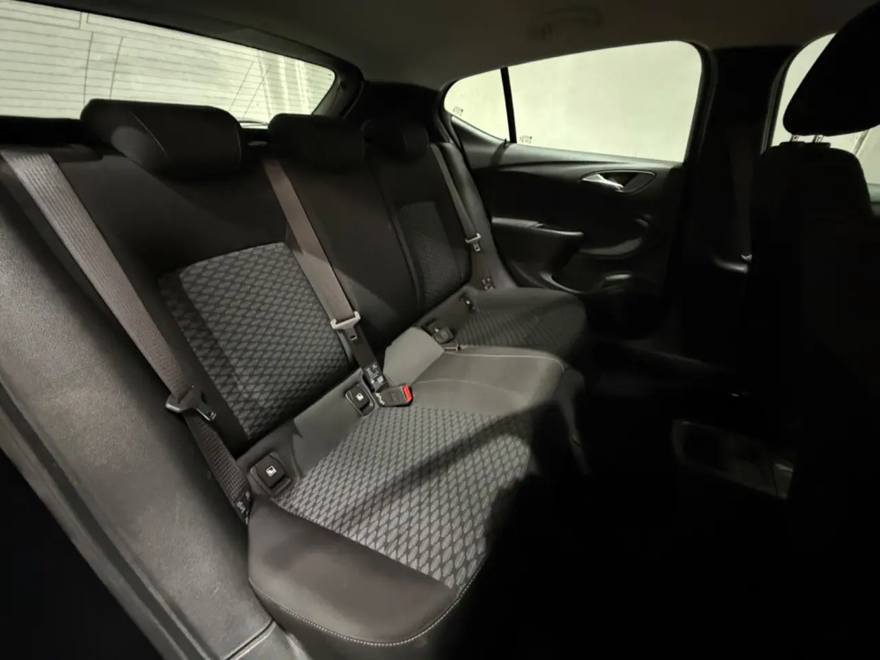 Billede 16 - Opel Astra 1,2 T 110 Edition+