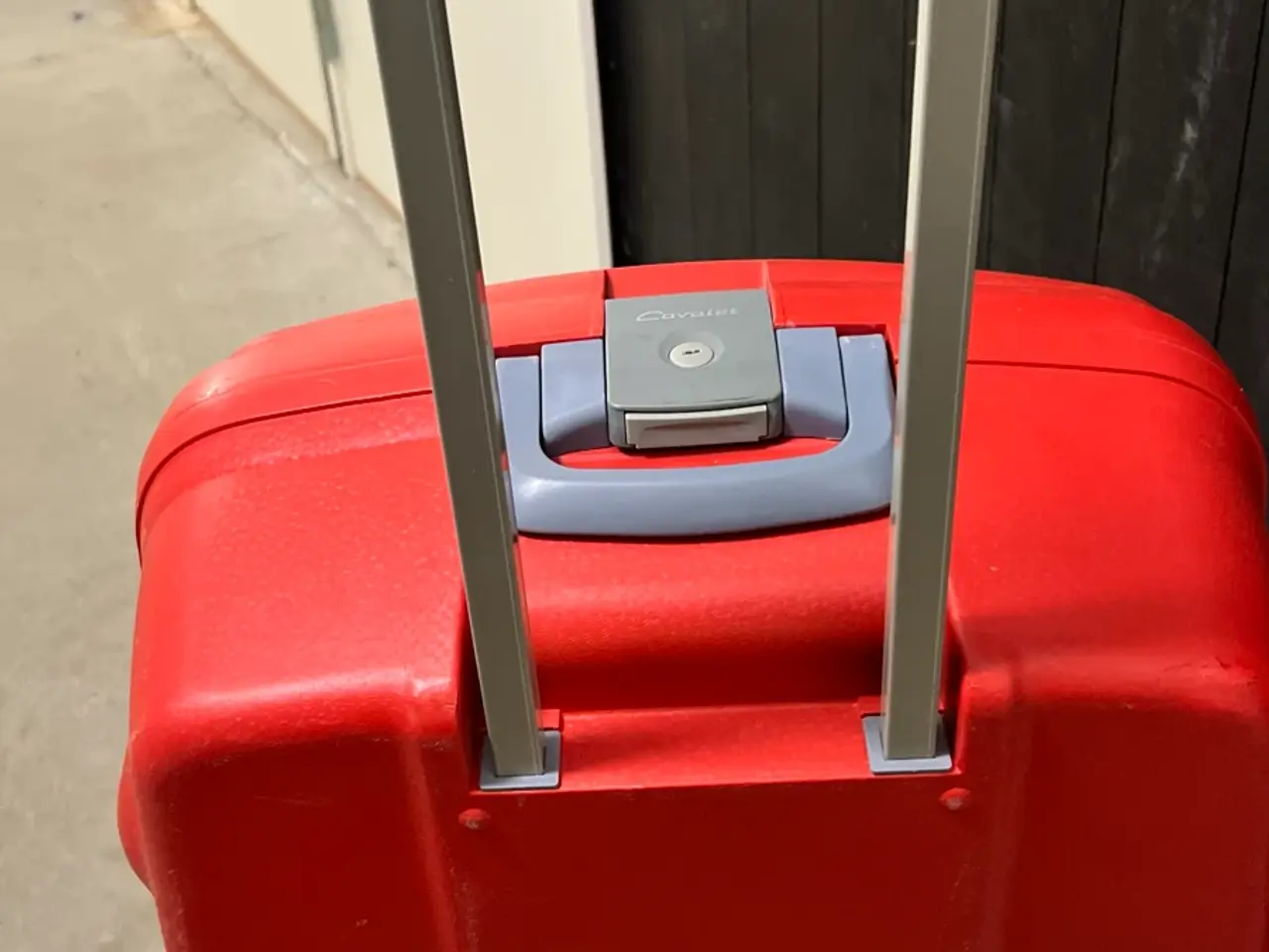 Billede 1 - rød hardcase kuffert plast unisex