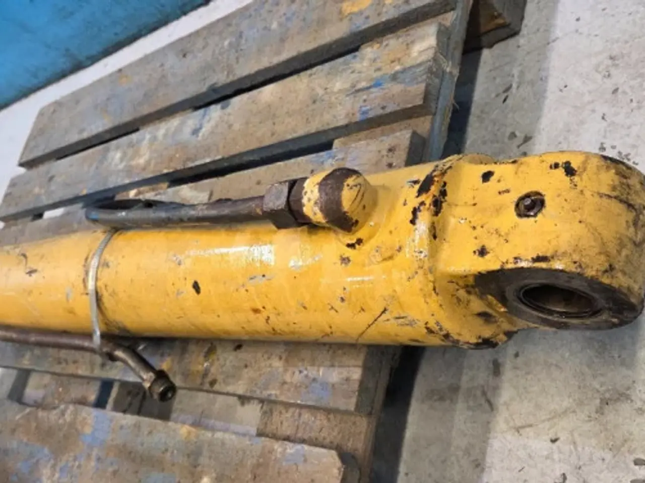 Billede 17 - Ford 675D Cylinder F1NNB577CA