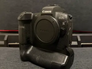 Canon EOS R med batterigreb og trådløse mikrofoner