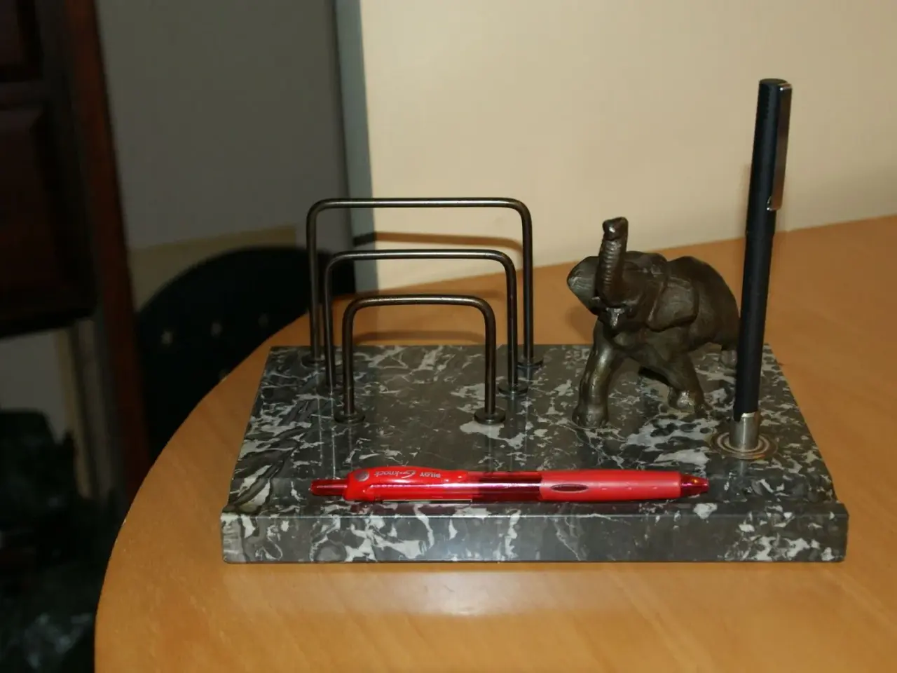 Billede 1 - NY PRIS! Brevordner elefant på alsbast