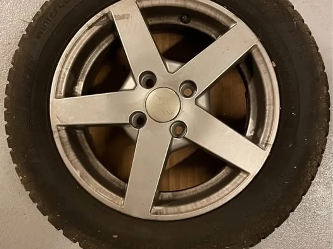 Billede 1 - Continental vinterdæk på alufælge – 175/65 R14 XL