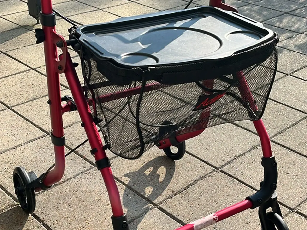 Billede 1 - Indendørs rollator 