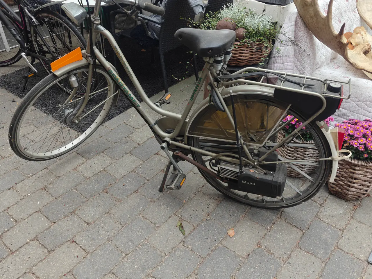 Billede 1 - Cykel med knallert motor