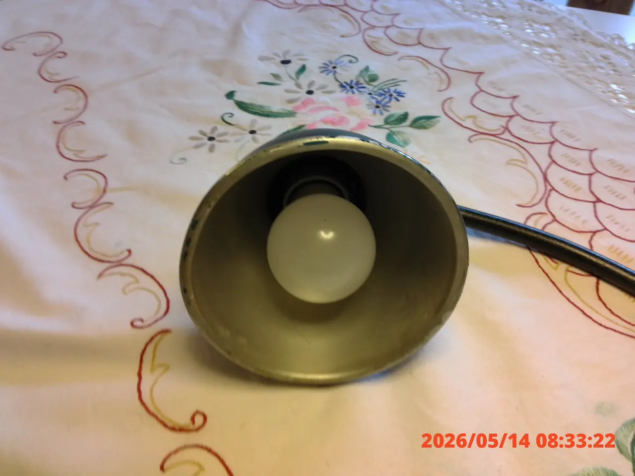 Billede 4 - Fin sort bordlampe med fleksibel arm og tung fod 