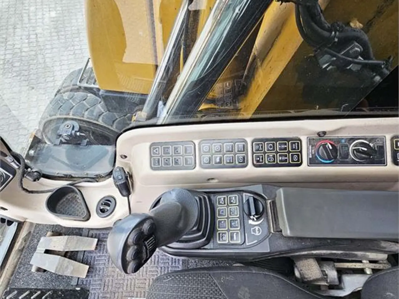 Billede 32 - Hydrema MX14 - 16 ton - Engcon Rotortilt
