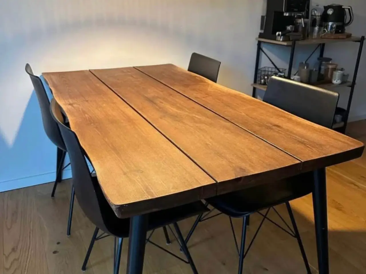 Billede 1 - Spisebordsstole sælges
