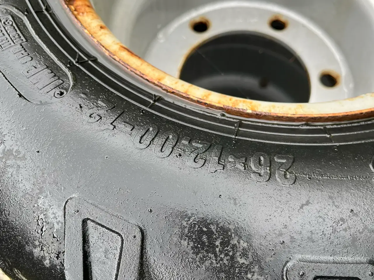 Billede 2 - 4 stk 26x12-12 Trelleborg med fælge