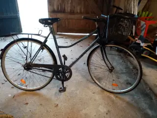 Taarnby, Shopper m/7 gear og kurv