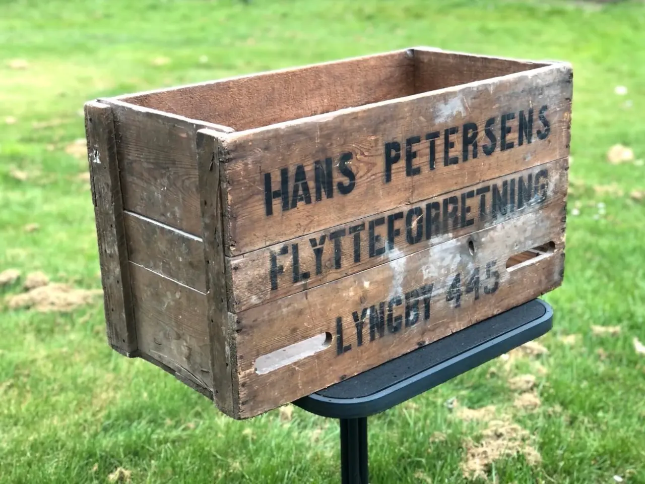 Billede 3 - Stor gammel flyttekasse i træ.