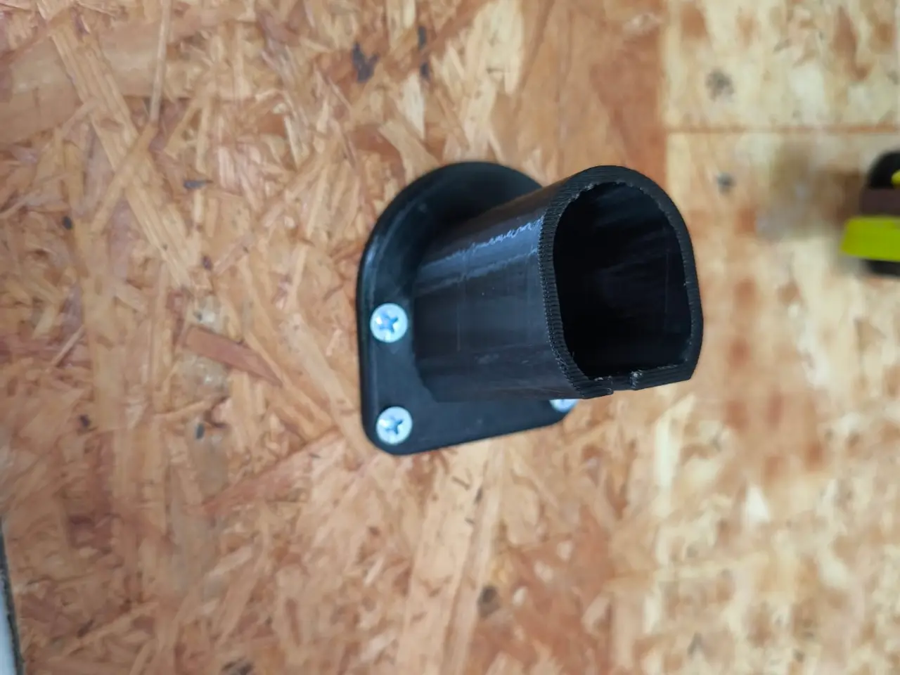 Billede 2 - Ryobi ONE+ batteriholder – 3D-printet vægholder