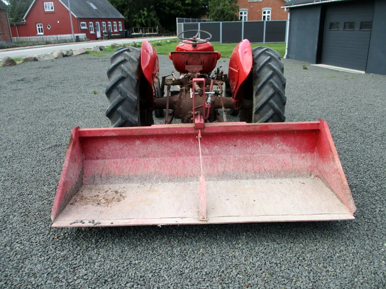 Billede 12 - Gaffeltruck 1.5T. gas og Ferguson 35 m. sluf